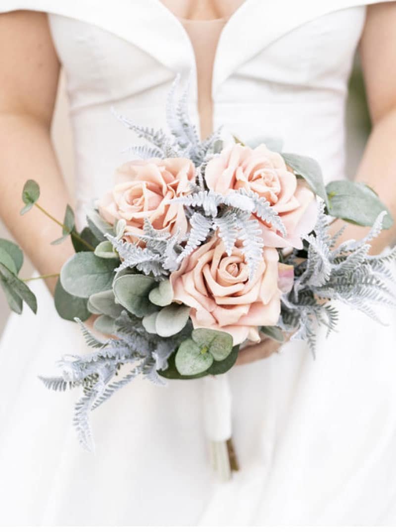 wedding planner image wedding bouquet with dusty pink roses